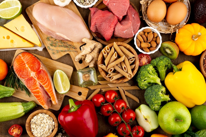 [fpdl.in]_delicious-food-groups-arrangement_23-2149235816_medium.jpg
